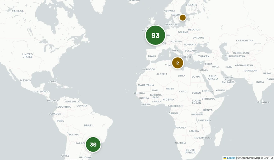 World map of races clustered by country